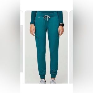 Figs Zamora jogger pants in petite-style